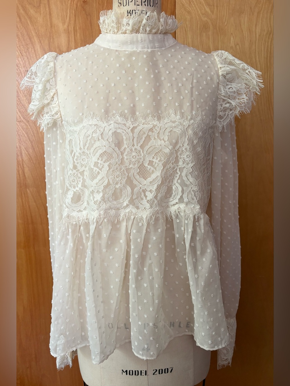 Stellah Sheer Lace Trim Swiss Dot Peplum Blouse Mock Neck Off White Size M